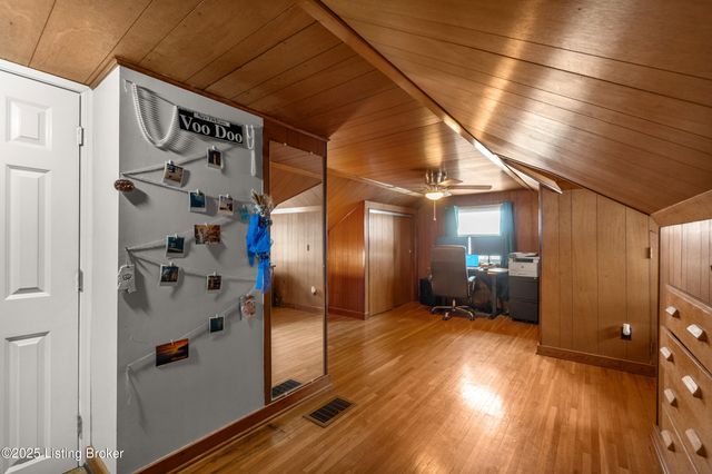 2110 Palatka Rd, Louisville, KY 40214