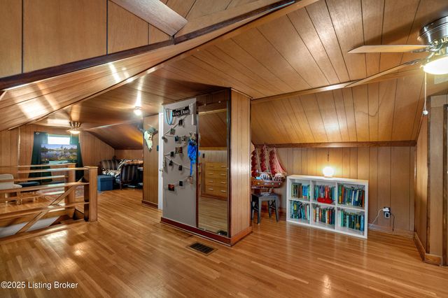 2110 Palatka Rd, Louisville, KY 40214