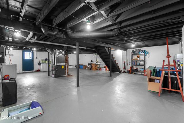 2110 Palatka Rd, Louisville, KY 40214