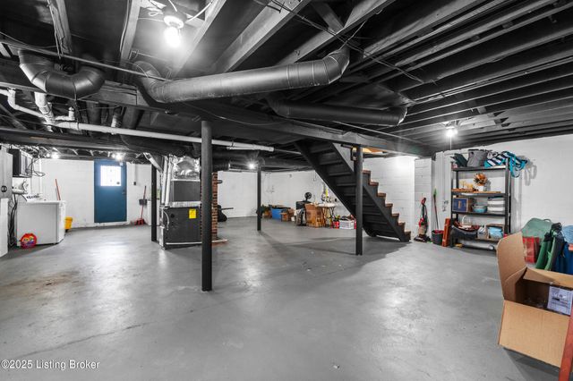 2110 Palatka Rd, Louisville, KY 40214