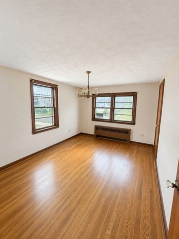 7 Lorette St, Boston, MA 02132