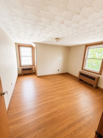 7 Lorette St, Boston, MA 02132