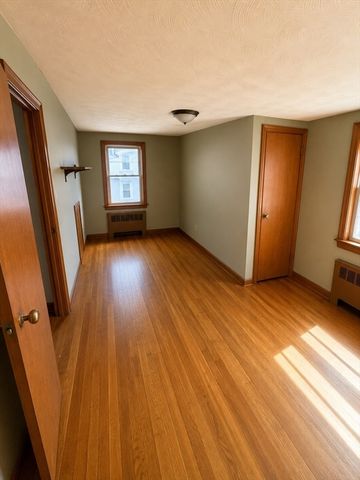 7 Lorette St, Boston, MA 02132