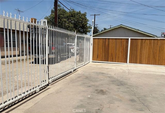 5607 S Normandie Avenue S, Los Angeles, CA 90037