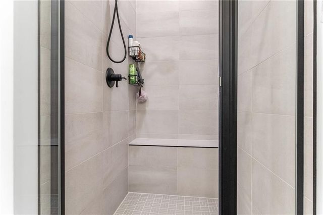 3116 SW Arbor Tree Drive, Lee's Summit, MO 64082