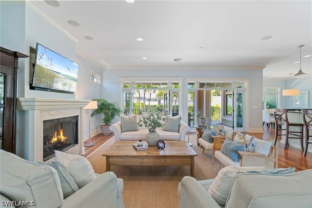 645 Broad AVE S, Naples, FL 34102