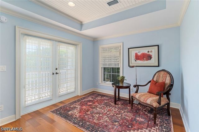 645 Broad AVE S, Naples, FL 34102