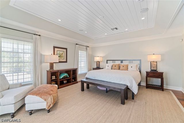 645 Broad AVE S, Naples, FL 34102
