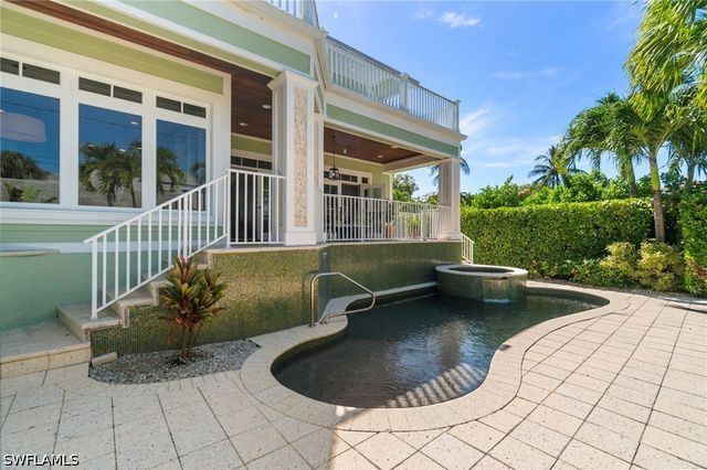 645 Broad AVE S, Naples, FL 34102