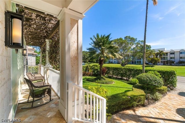 645 Broad AVE S, Naples, FL 34102