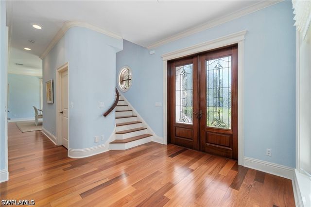 645 Broad AVE S, Naples, FL 34102