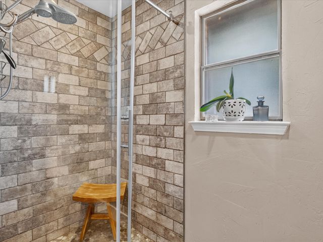 2501 New Haven Court, Bedford, TX 76022