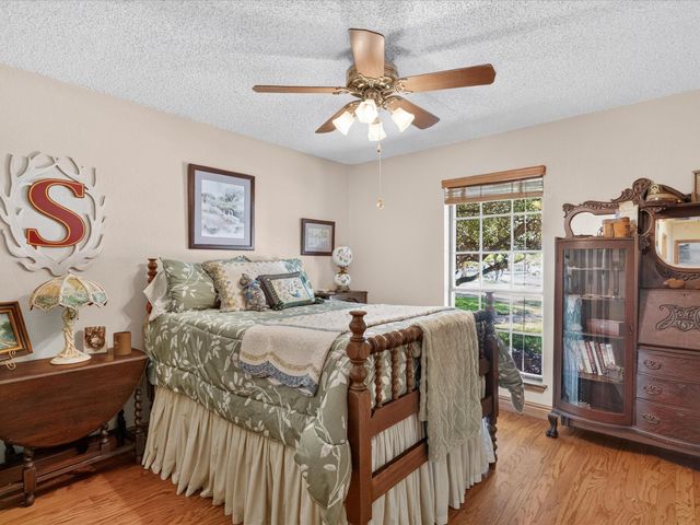 2501 New Haven Court, Bedford, TX 76022