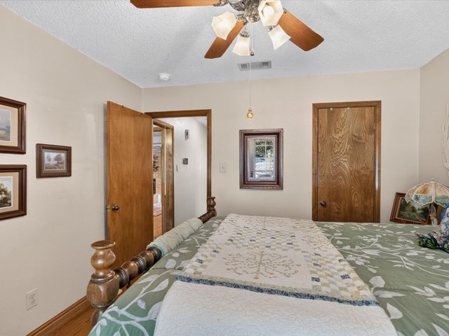 2501 New Haven Court, Bedford, TX 76022