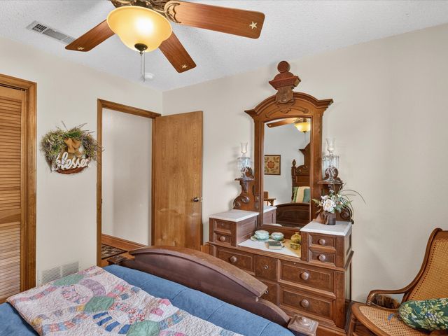 2501 New Haven Court, Bedford, TX 76022