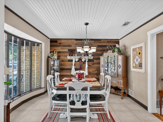 2501 New Haven Court, Bedford, TX 76022