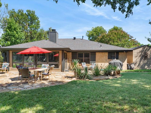 2501 New Haven Court, Bedford, TX 76022