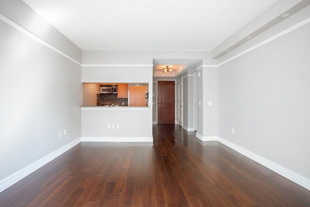 1 Avery St 11C, Boston, MA 02111