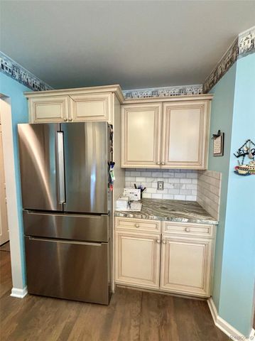 46991 Hidden River Circle N, Canton Charter Township, MI 48188