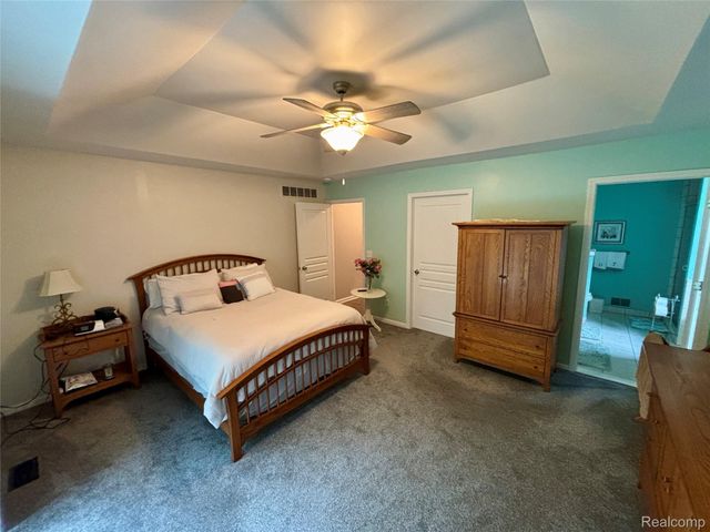 46991 Hidden River Circle N, Canton Charter Township, MI 48188