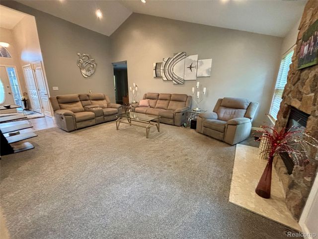 46991 Hidden River Circle N, Canton Charter Township, MI 48188