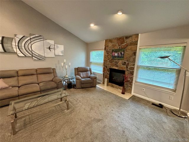 46991 Hidden River Circle N, Canton Charter Township, MI 48188
