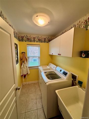 46991 Hidden River Circle N, Canton Charter Township, MI 48188