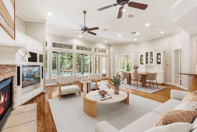 10857 Lake Forest Drive, Conroe, TX 77384