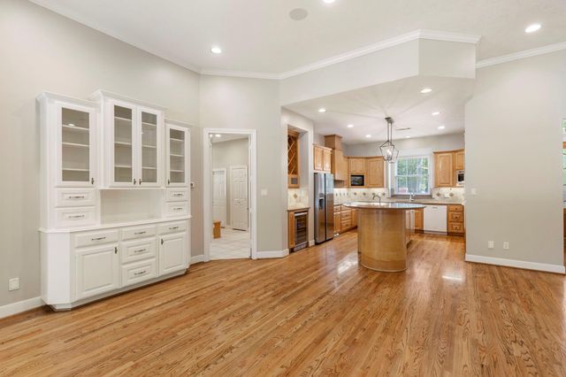 10857 Lake Forest Drive, Conroe, TX 77384