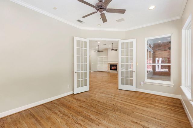 10857 Lake Forest Drive, Conroe, TX 77384