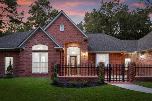 10857 Lake Forest Drive, Conroe, TX 77384