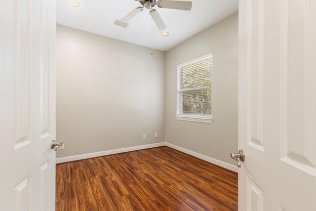 10857 Lake Forest Drive, Conroe, TX 77384