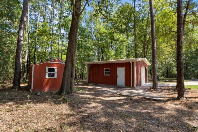 10857 Lake Forest Drive, Conroe, TX 77384