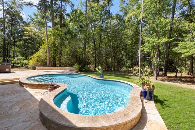 10857 Lake Forest Drive, Conroe, TX 77384