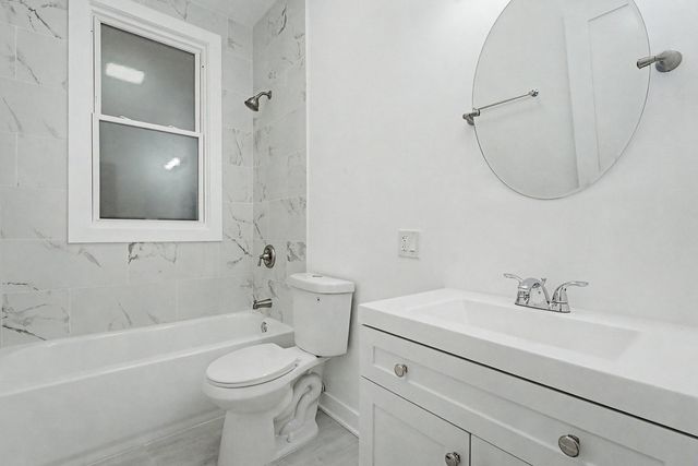 5702 S Wabash Avenue, Chicago, IL 60637