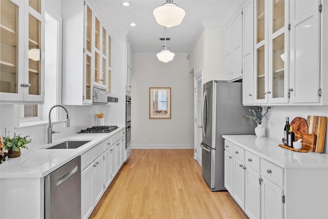 1403 W WATROUS AVENUE, Tampa, FL 33606