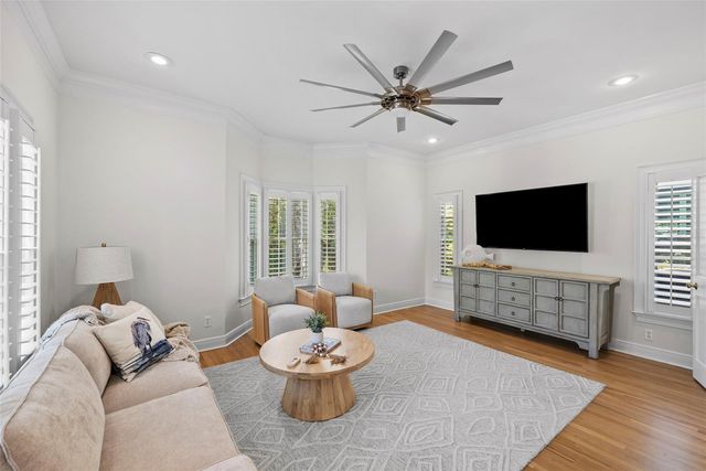 1403 W WATROUS AVENUE, Tampa, FL 33606