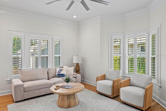 1403 W WATROUS AVENUE, Tampa, FL 33606