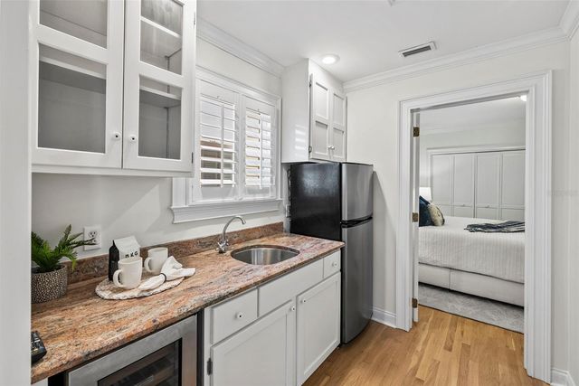 1403 W WATROUS AVENUE, Tampa, FL 33606