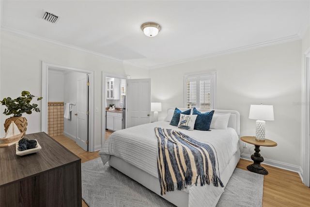 1403 W WATROUS AVENUE, Tampa, FL 33606