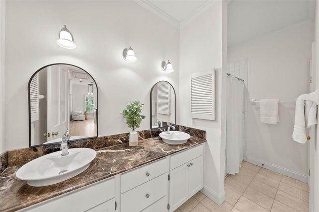 1403 W WATROUS AVENUE, Tampa, FL 33606