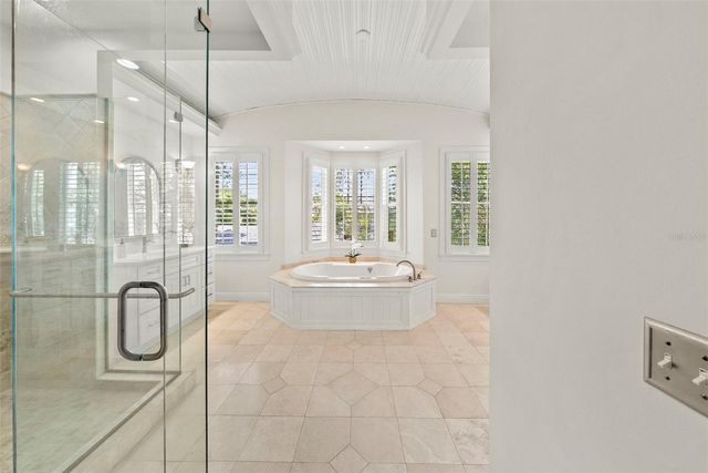 1403 W WATROUS AVENUE, Tampa, FL 33606