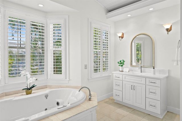 1403 W WATROUS AVENUE, Tampa, FL 33606