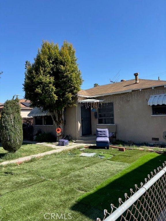 6408 Radford Avenue, North Hollywood, CA 91606