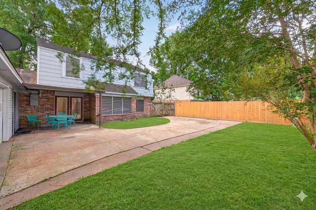 2239 Parkdale Drive, Houston, TX 77339