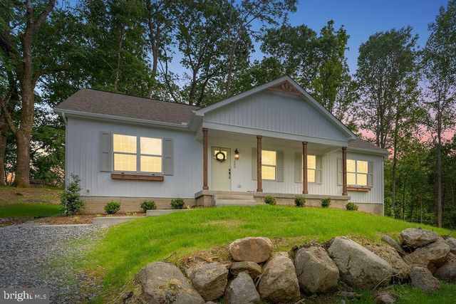 260 LOCUST DR, Louisa, VA 23093