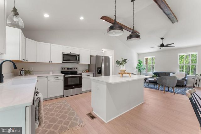260 LOCUST DR, Louisa, VA 23093