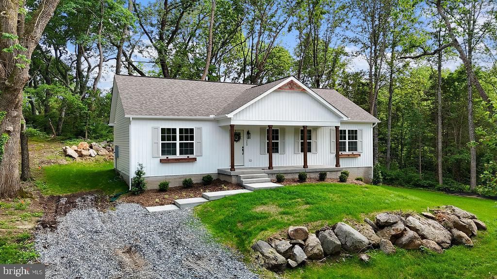 260 LOCUST DR, Louisa, VA 23093