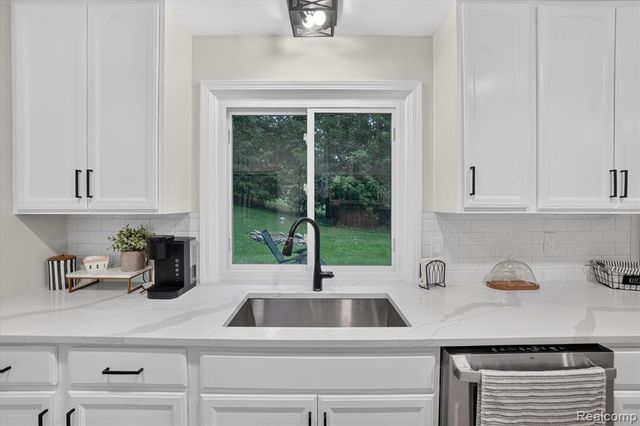 9007 Joseph Street, Grand Blanc, MI 48439