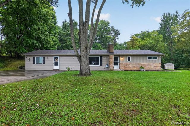 9007 Joseph Street, Grand Blanc, MI 48439